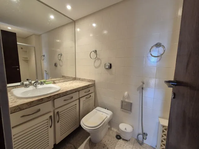 Imagem 7: VENDO AMPLO APARTAMENTO COM 4 SUITES NO SÃO LAZARO