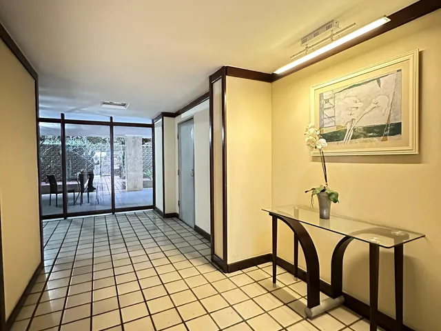 Imagem 6: VENDO AMPLO APARTAMENTO COM 3 QUARTOS EM ONDINA