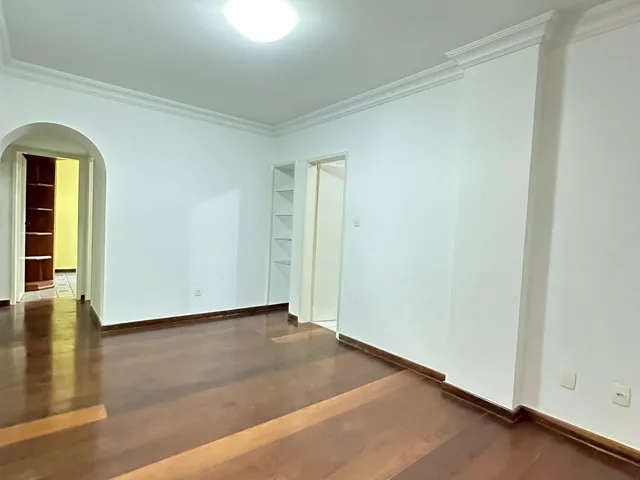 Imagem 16: VENDO AMPLO APARTAMENTO COM 3 QUARTOS EM ONDINA