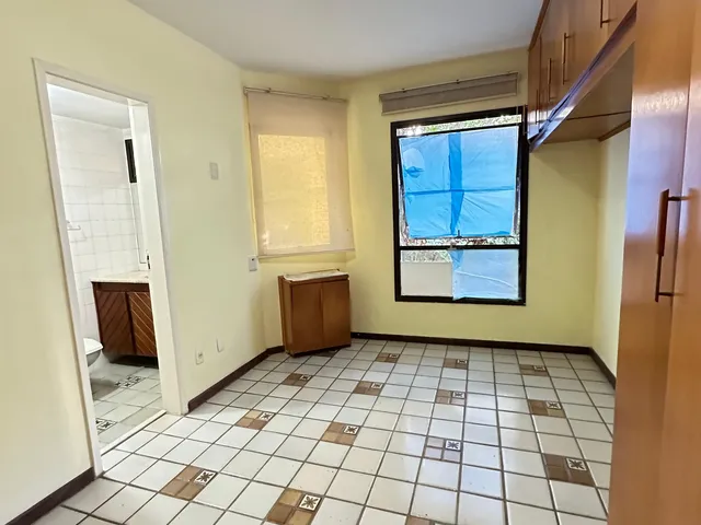 Imagem 10: VENDO AMPLO APARTAMENTO COM 3 QUARTOS EM ONDINA