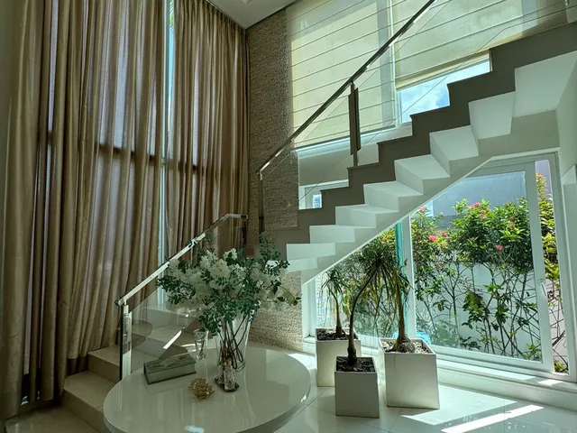 Imagem 5: VENDO CASA DUPLEX COM 4 SUÍTES NO ALPHAVILLE 1