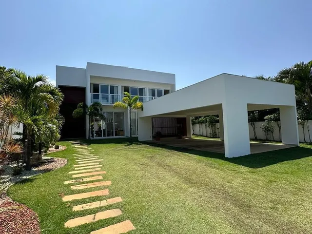 Imagem 7: VENDO CASA DUPLEX COM 5 SUÍTES EM INTERLAGOS