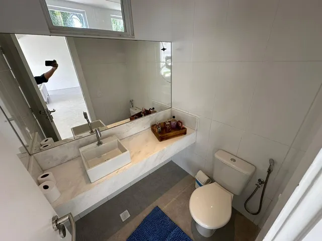 Imagem 4: VENDO CASA DUPLEX COM 5 SUÍTES EM INTERLAGOS