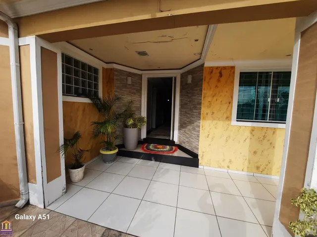 Imagem 2: EXCELENTE CASA COM 200M² NO IGUAÇÚ EM TERRENO DE 275M² POR APENAS 849.990,00 3 AMPLOS