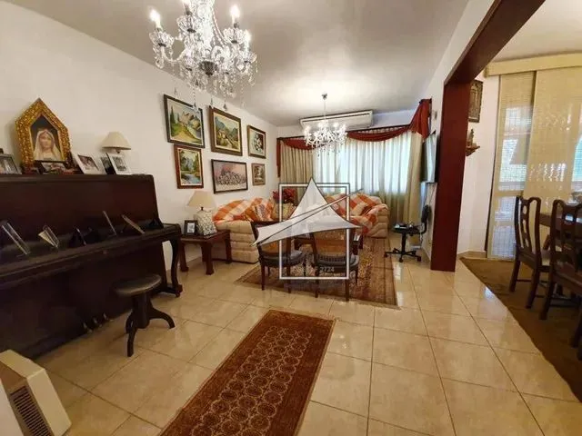 Imagem: Apartamento com 4 Dormitórios À Venda