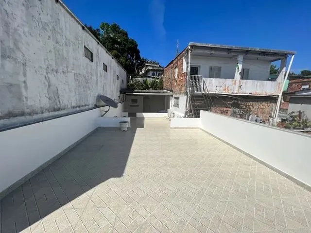 Imagem 7: Casa no Japiim de 4 Quartos e Um Terraço