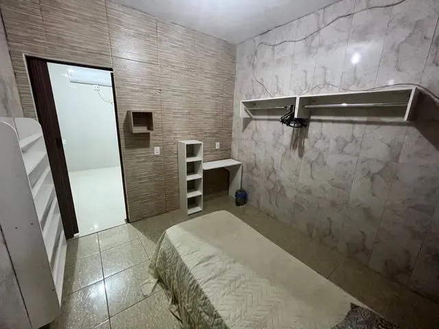 Imagem 15: Casa no Japiim de 4 Quartos e Um Terraço