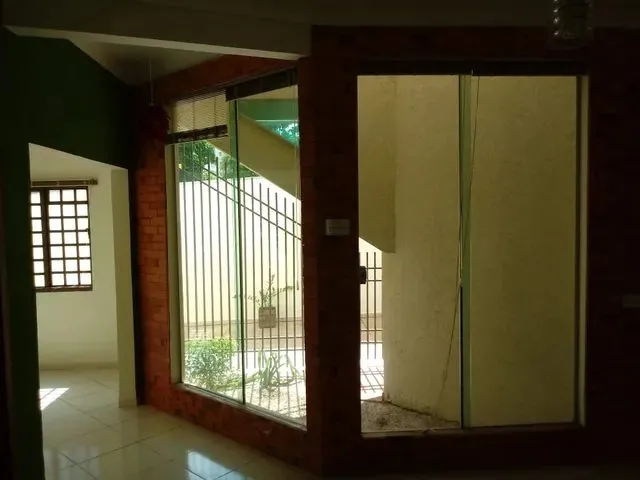 Imagem 10: Sobrado para Aluguel Tem 250 Metros Quadrados com 3 Quartos em Monte Castelo - Campo Grand