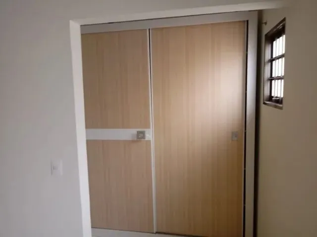 Imagem 5: Sobrado para Aluguel Tem 250 Metros Quadrados com 3 Quartos em Monte Castelo - Campo Grand