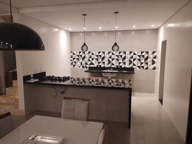 Imagem 10: Casa Alto Padrão Guara II 4 Quartos