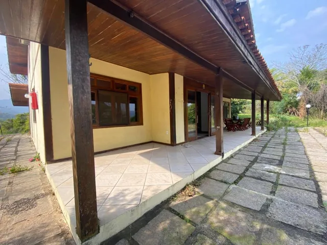 Imagem 5: SÍTIO COM BELÍSSIMA CASA DE CONSTRUÇÃO FORTE