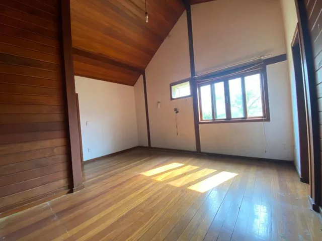 Imagem 9: SÍTIO COM BELÍSSIMA CASA DE CONSTRUÇÃO FORTE