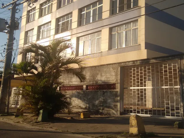 Imagem: O apartamento possui 2 Dormitórios, 1 Banheiro, 1 Vaga na