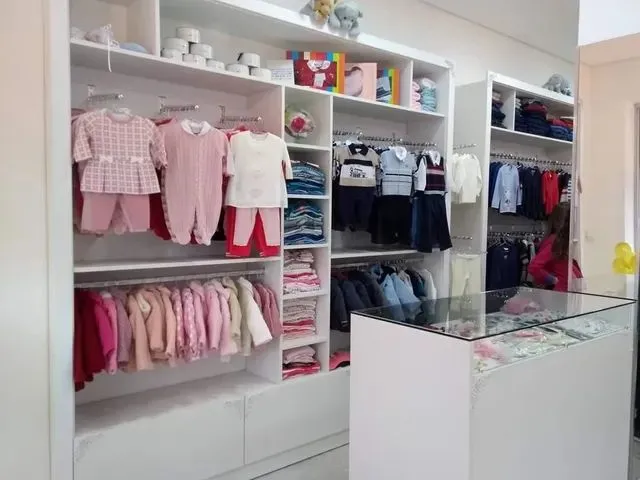 Imagem 4: Vende-Se Loja de Roupa Infantil com Peça Alugada a Mais de 18 Anos de Mercado