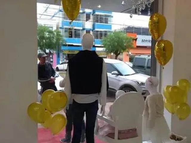 Imagem 5: Vende-Se Loja de Roupa Infantil com Peça Alugada a Mais de 18 Anos de Mercado