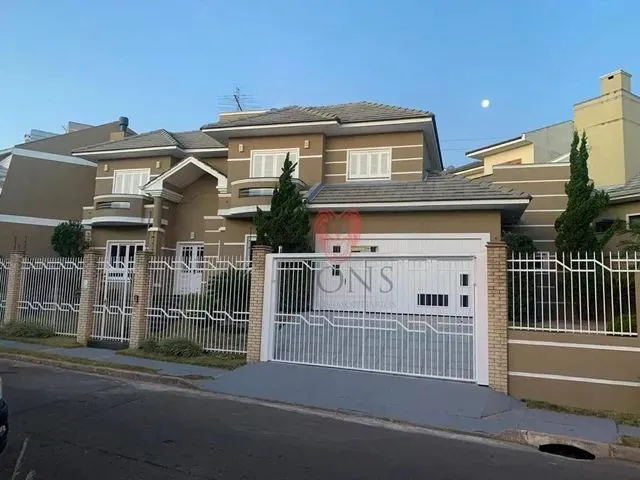 Imagem: Sobrado com 4 Dormitórios À Venda, 190
