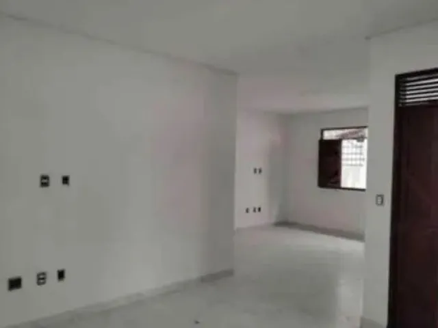 Imagem 2: Casa em Bairro de Fátima,20K de Entrada