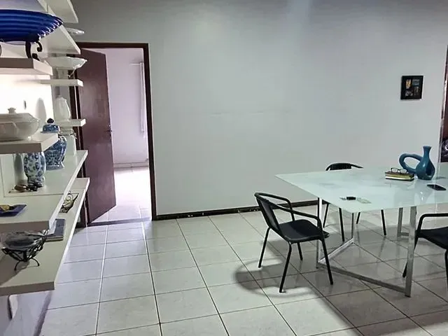 Imagem: Casa Muito Generosa em Seus Espaços no