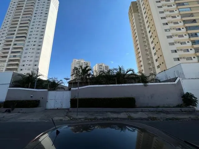 Imagem: Casa À Venda, 4 Quartos, 10 Vagas, Jardim
