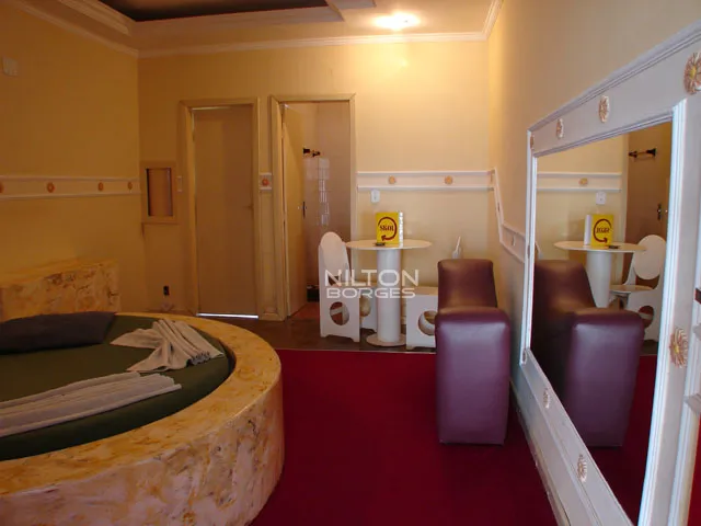 Imagem 9: Vendo Motel em Pleno Funcionamento