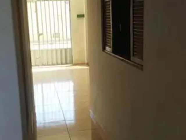 Imagem 6: Vendo , Troco Casa com 3 dormitórios