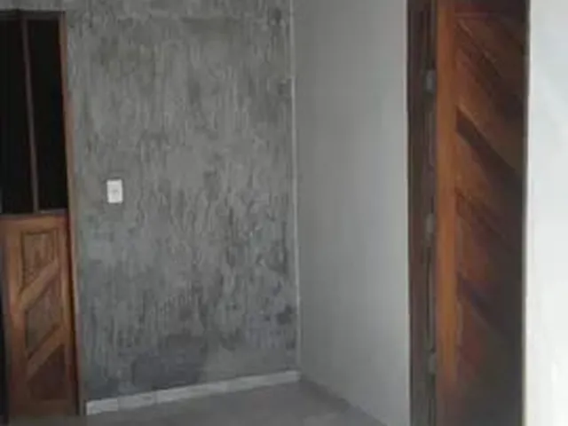Imagem 4: Vendo , Troco Casa com 3 dormitórios