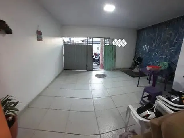 Imagem 1: Casa para Venda com 4 Quartos em Coqueiro - Belém - Pará