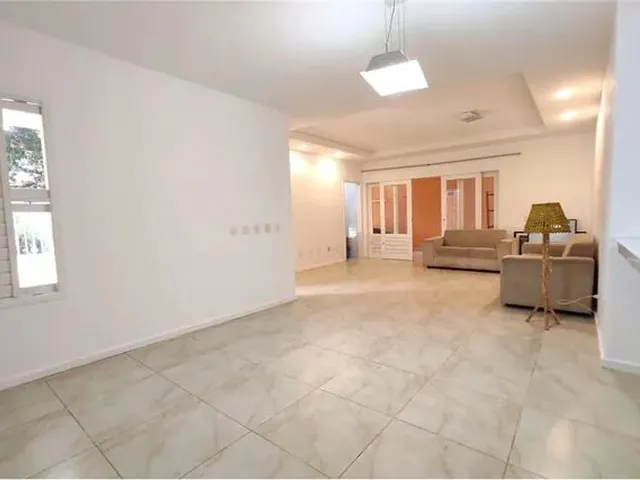 Imagem 4: Casa no Tirol Ao Lado do Batalhão