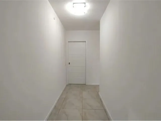 Imagem 2: Casa no Tirol Ao Lado do Batalhão