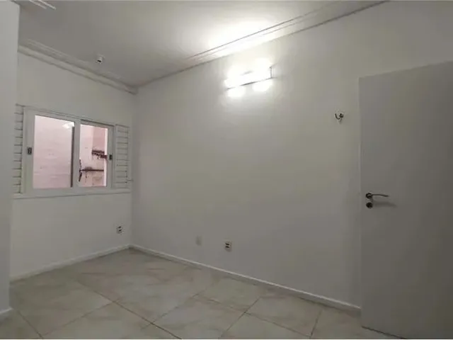 Imagem 14: Casa no Tirol Ao Lado do Batalhão