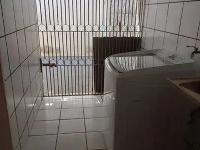Imagem 11: Casa com 3 Dormitórios À Venda, 100 M² por R$ 399.000,00 - Cidade dos Funcionários