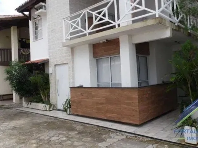 Imagem: Casa com 3 Dormitórios À Venda, 300 M²