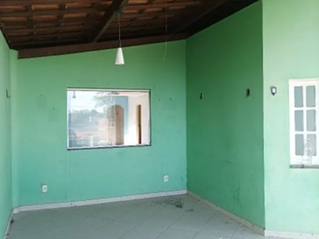 Imagem: Casa À Venda na Avenida Rio Preto, Bairro