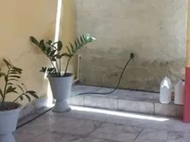 Imagem 6: Casa com Piscina - 3 Quartos / 2 Banheiros