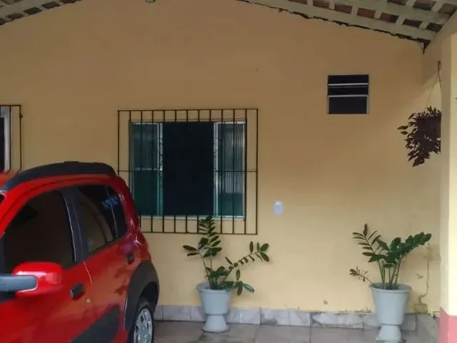 Imagem 4: Casa com Piscina - 3 Quartos / 2 Banheiros