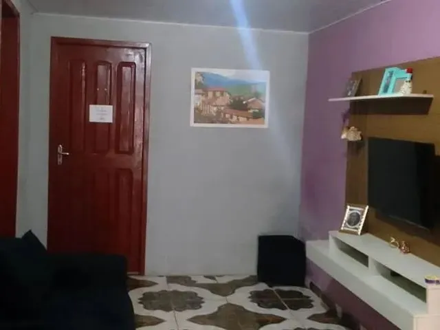 Imagem 5: Casa com Piscina - 3 Quartos / 2 Banheiros