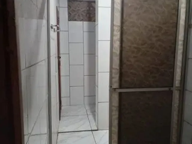Imagem 9: Casa com Piscina - 3 Quartos / 2 Banheiros