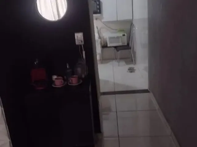 Imagem: A casa em condomínio possui 2 Dormitórios, 2 Banheiros, 2