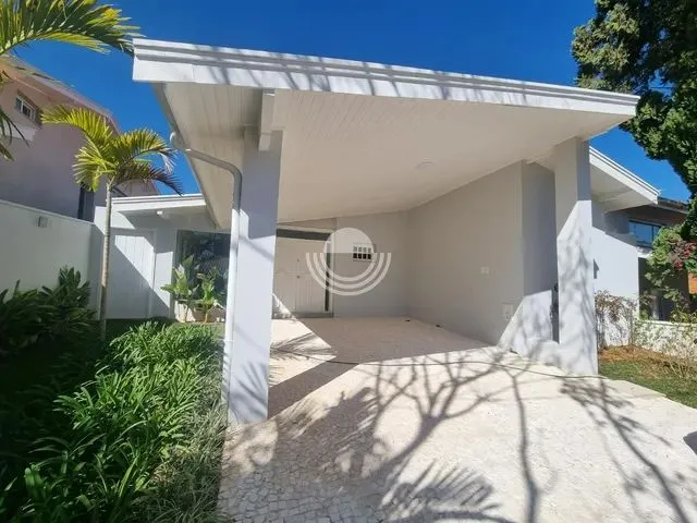 Imagem: Casa Térrea À Venda no Bairro Sítios