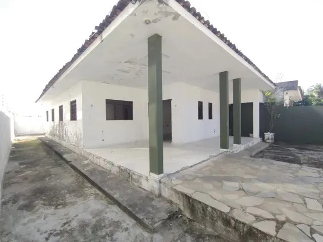 Imagem: Casa para Aluguel com 240 Metros Quadrados