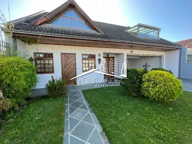 Imagem: Casa Tríplex 4 Quartos e 4 Vagas de Garagem