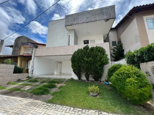 Imagem: Casa com 3/4 - 192M² - Condomínio Parco