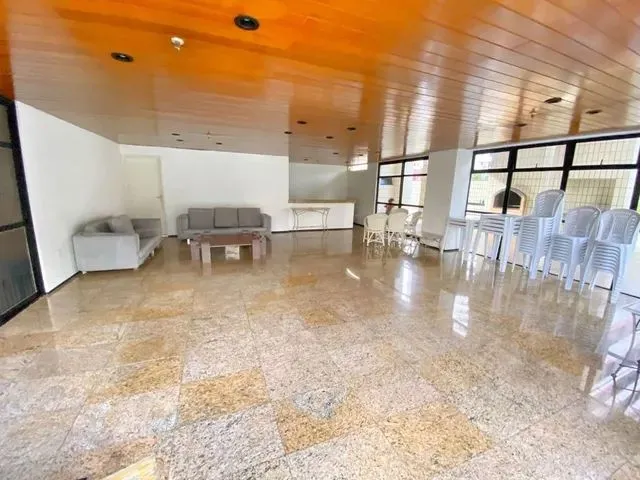 Imagem 10: Apartamento com 4 Dormitórios À Venda, 187 M² por R$ 1.050.000,00 - Meireles