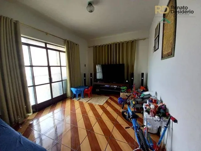 Imagem: Casa com 3 Dormitórios À Venda, 213 M²