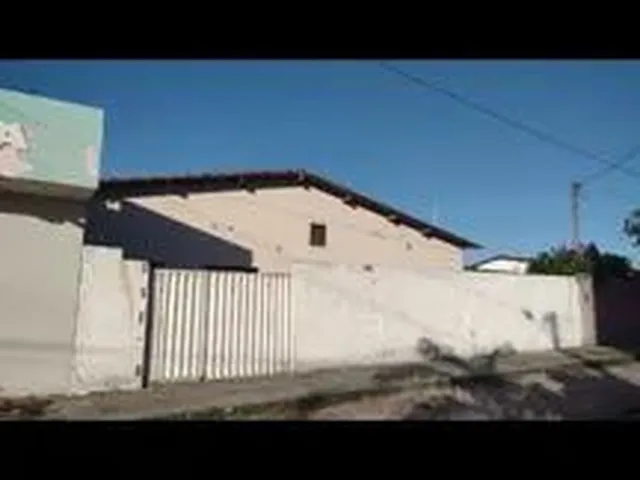 Imagem 6: Oportunidade: Vendo Casa e 3 Lojas no Planalto