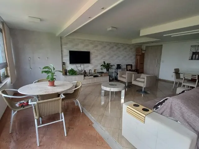 Imagem: O apartamento possui 4 Dormitórios, 2 Suítes, 4