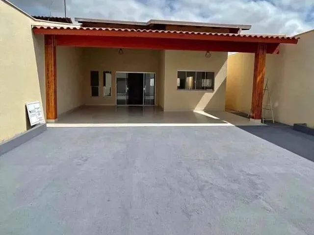 Imagem: Casa para Venda em Barcelona Perto do Mercado
