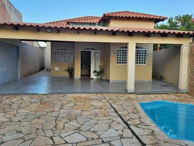 Imagem: Vendo Casa com Piscina em Parque Jacaraípe