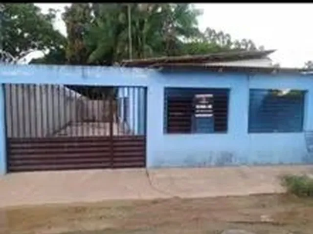 Imagem: A casa possui 1 Dormitório, 1 Banheiro, 2 Vagas na