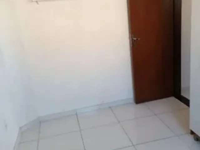 Imagem: Alugo Quarto Somente para Mulheres !